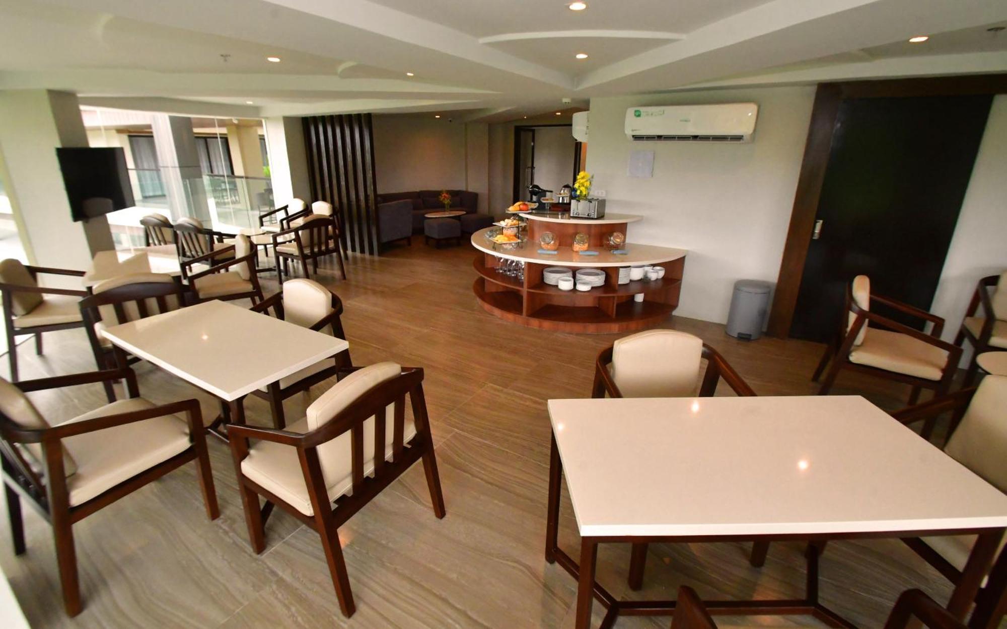 Canyon Hotels & Resorts Boracay Balabag  エクステリア 写真